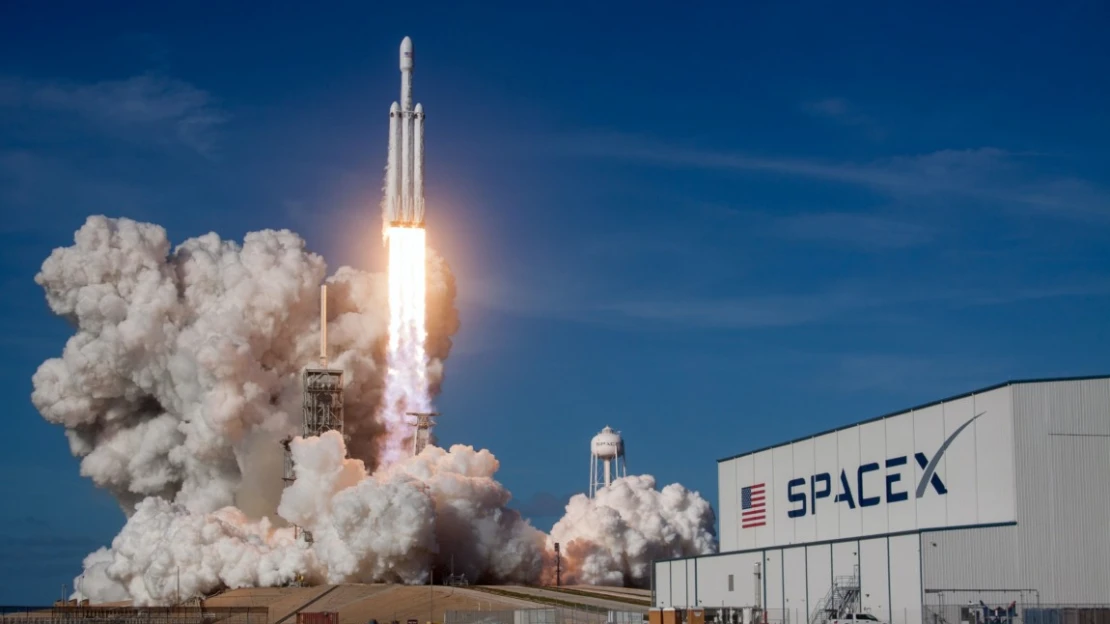 Elon Musk cáfolja a SpaceX IPO értékelésének csökkentését, Dél-Korea rekordot döntött